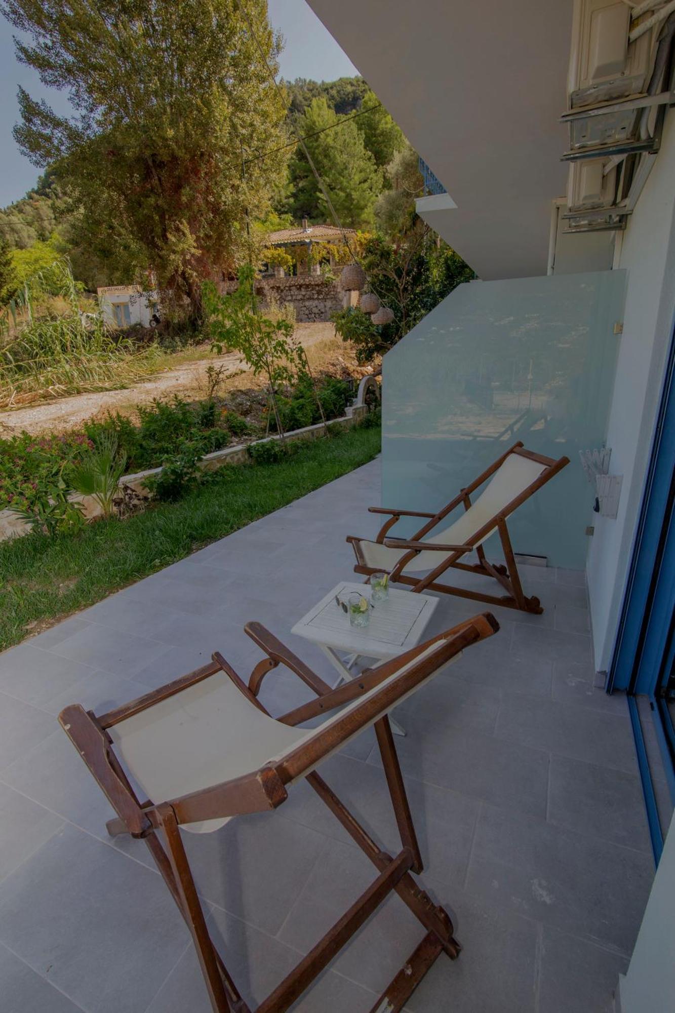 Aκrotiriresort Vasiliki  Exterior photo